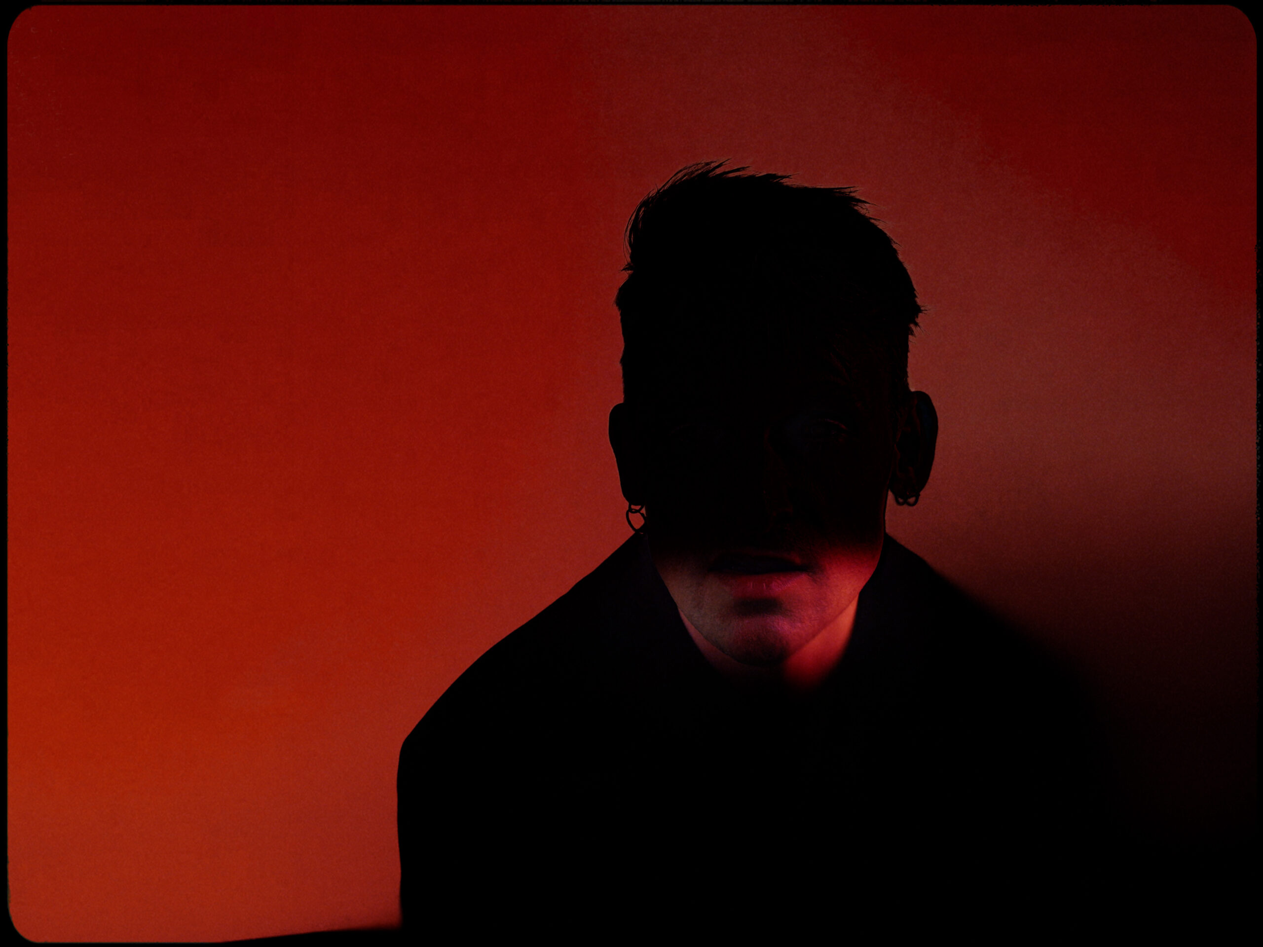 Saint-George-Feed-You-Music-Video-Stills_013