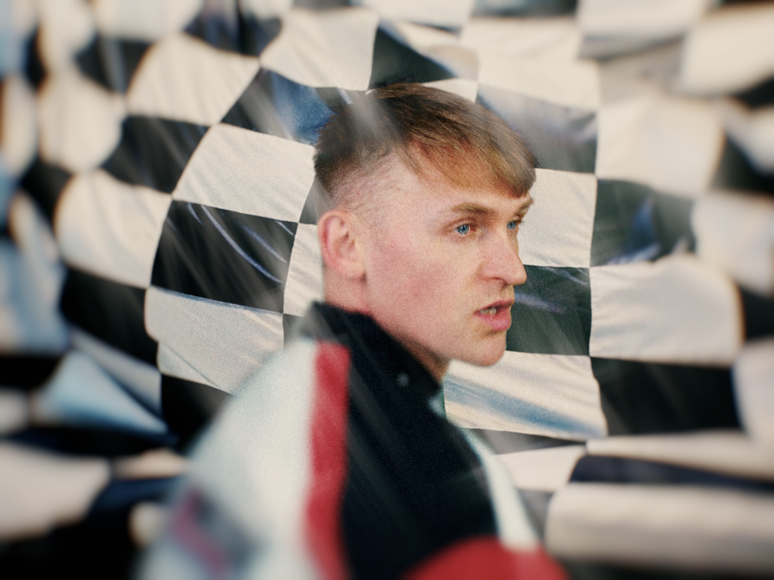Saint-George_Crash-Music-Video_06